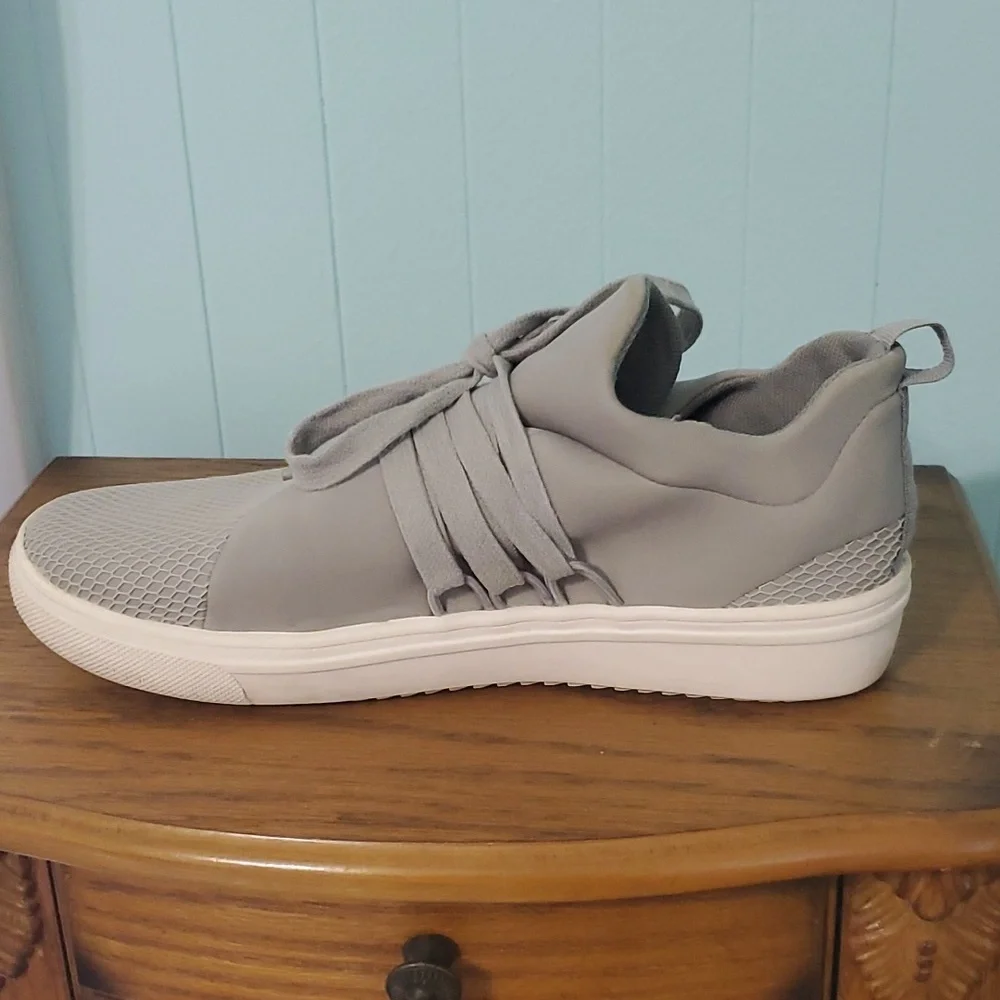 Steve Madden Lancer gray sneaker tennis shoe - Picture 5 of 10